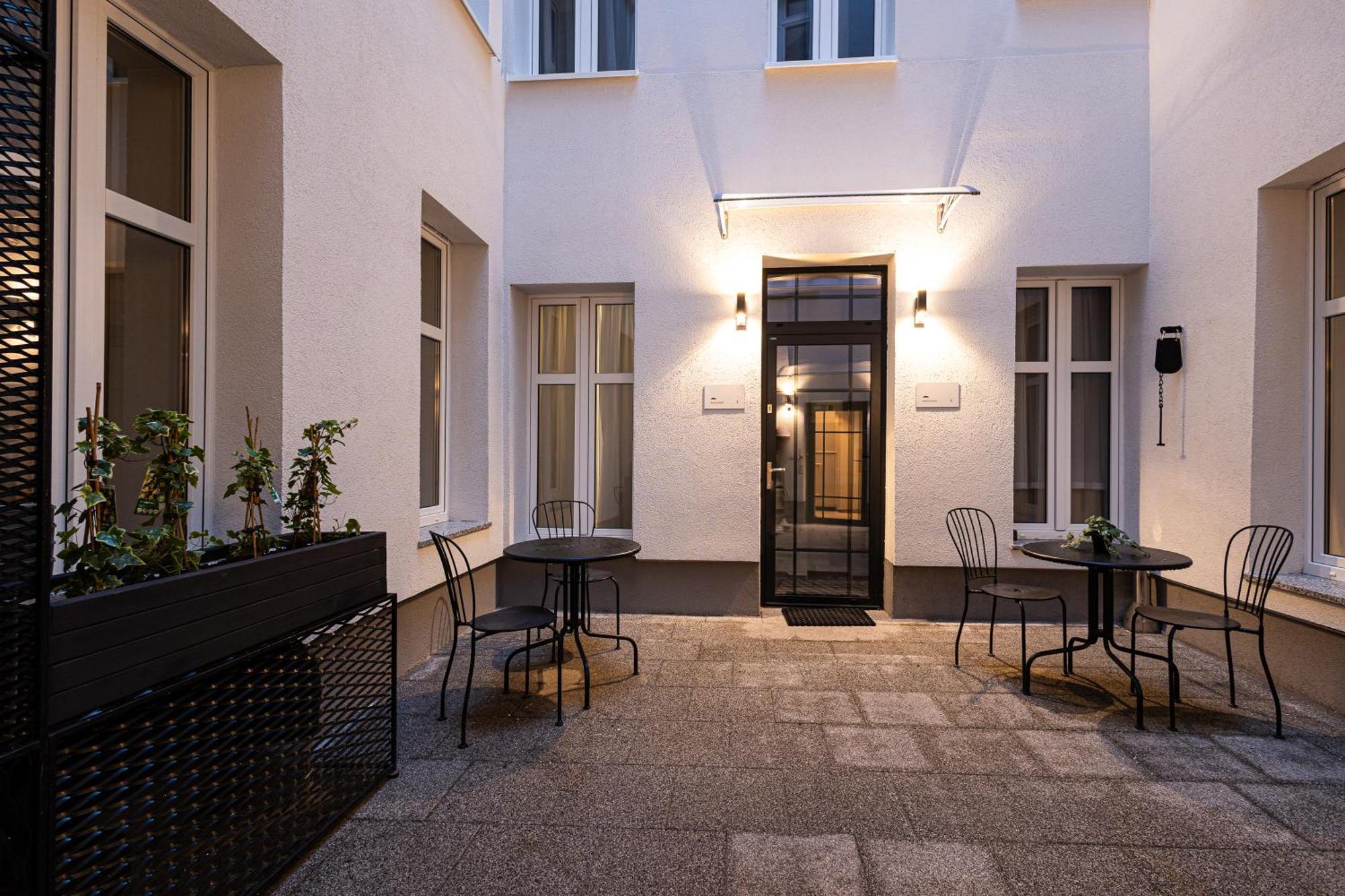 2homerent Garbary 12 Aparthotel *