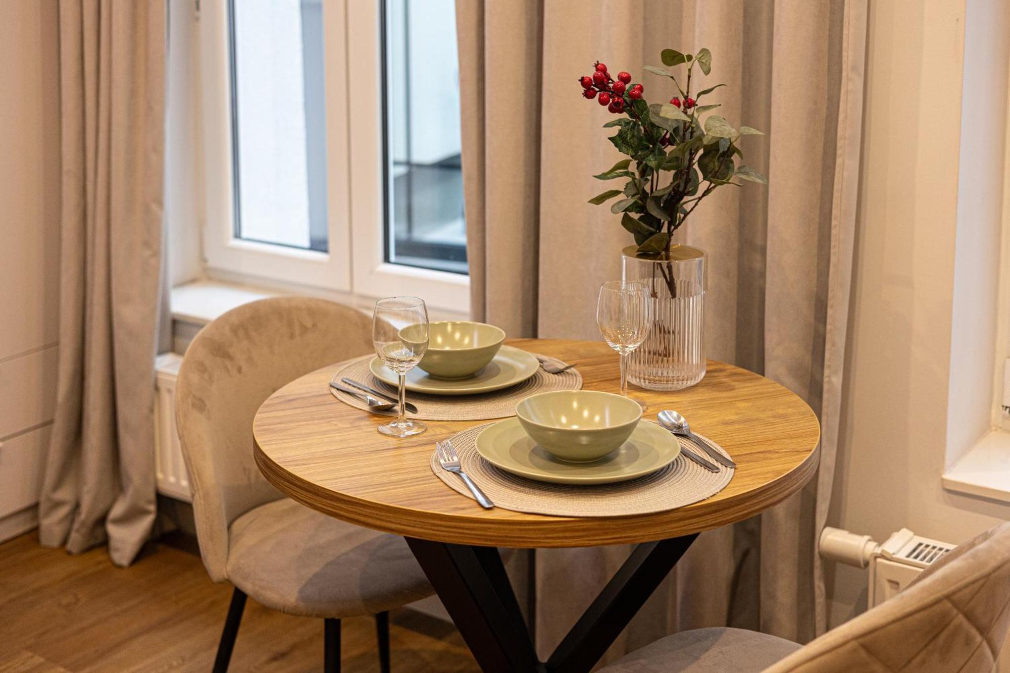 2homerent Garbary 12 Aparthotel