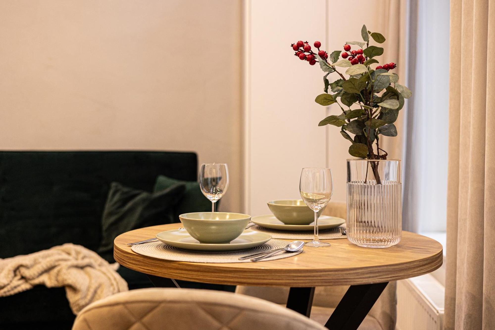 Aparthotel 2homerent Garbary 12 *